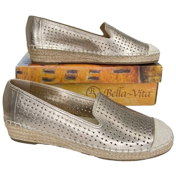 Bella Vita Channing Champagne Perforated Leather Womens Loafers Size 11 Wide - Picture 12 of 12
